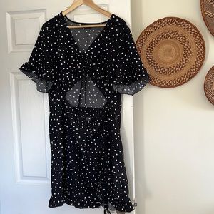 Pretty little thing L Polka Dot Dress